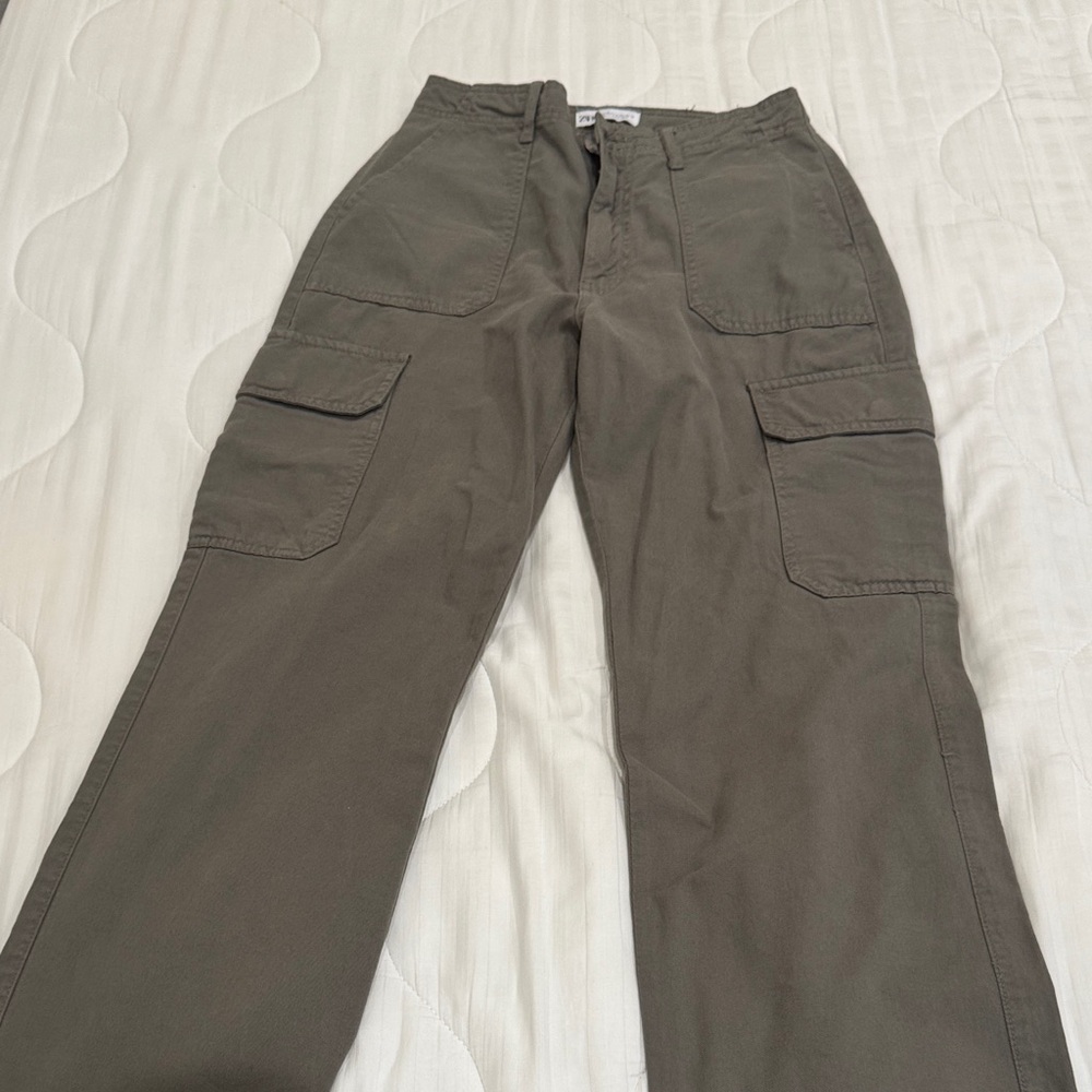 Women’s Olive Cargo Pants